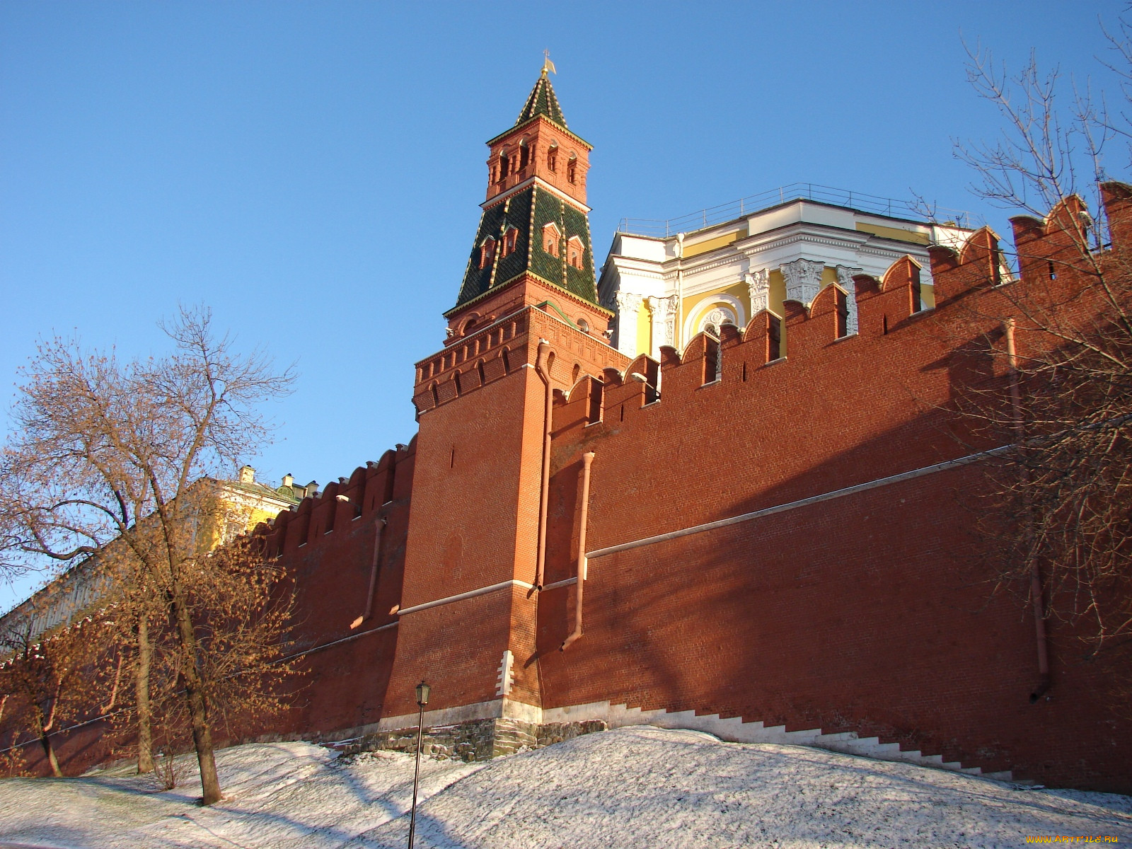 москва кремль стена